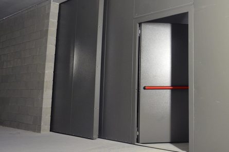 Esempio di porta tagliafuoco a battente